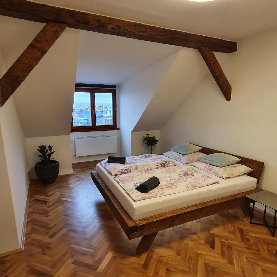 Prague Castle View Apartment Экстерьер фото